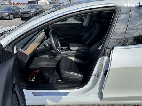 Tesla Model 3 2020 - фото 22
