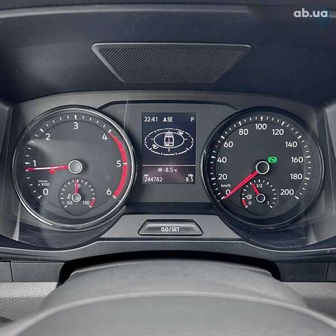 Volkswagen Crafter 2021 - фото 26