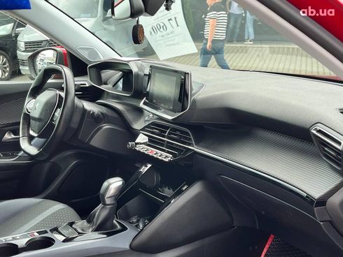 Peugeot 2008 2020 красный - фото 21