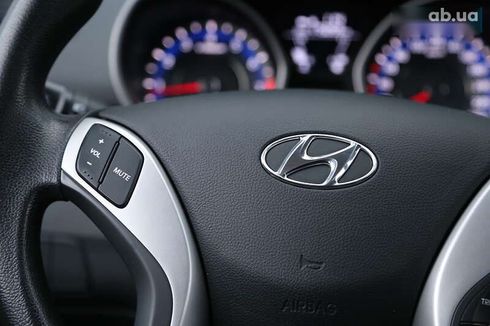 Hyundai Elantra 2012 - фото 18