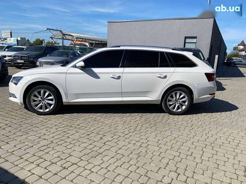 Skoda Superb 2019 - фото 4