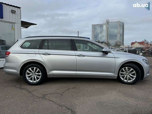 Volkswagen Passat 2018 - фото 11