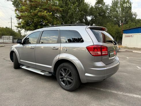 Dodge Journey 2018 серый - фото 6