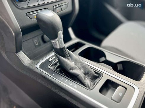 Ford Escape 2016 - фото 30