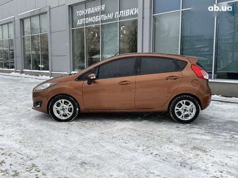 Ford Fiesta 2016 - фото 4