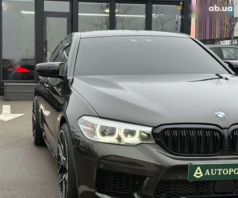 BMW 5 серия 2018 - фото 3