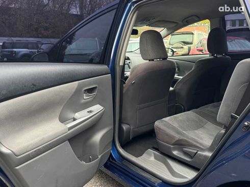 Toyota Prius V 2012 синий - фото 32