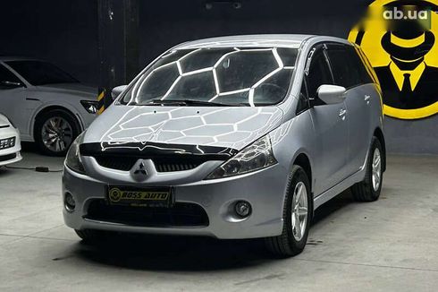 Mitsubishi Grandis 2008 - фото 3