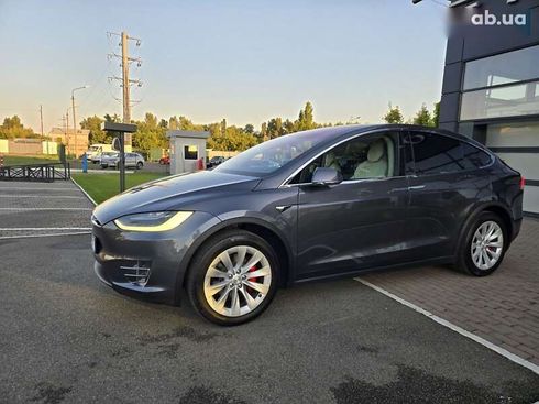 Tesla Model X 2018 - фото 17