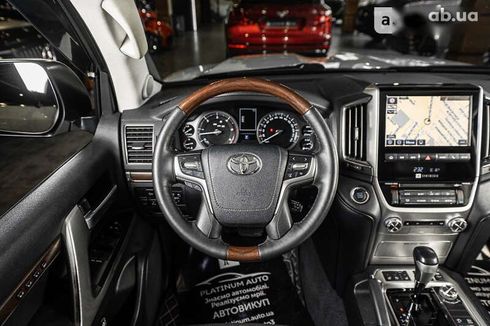 Toyota Land Cruiser 2016 - фото 10