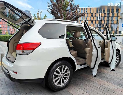 Nissan Pathfinder 2015 - фото 22