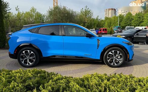 Ford Mustang Mach-E 2022 - фото 8