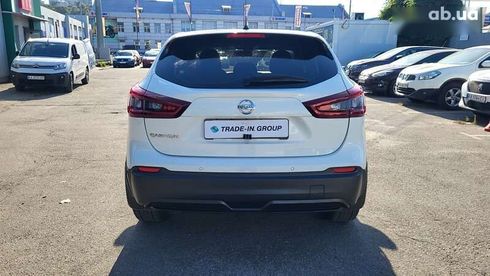 Nissan Qashqai 2021 - фото 11