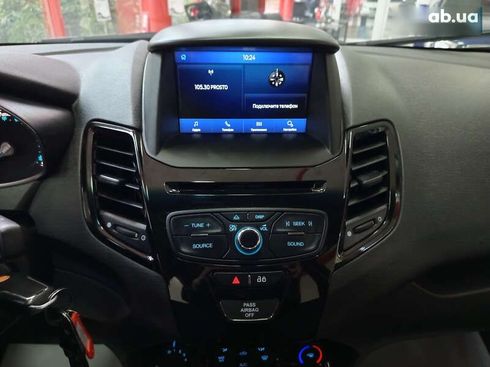 Ford Fiesta 2019 - фото 22