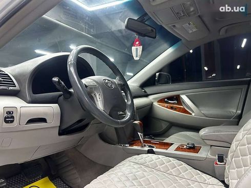 Toyota Camry 2008 - фото 9