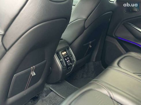 Aston Martin DBX 2021 - фото 16