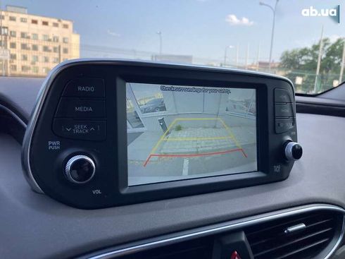 Hyundai Santa Fe 2019 - фото 10