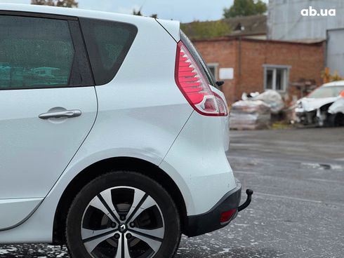 Renault Scenic 2011 белый - фото 12