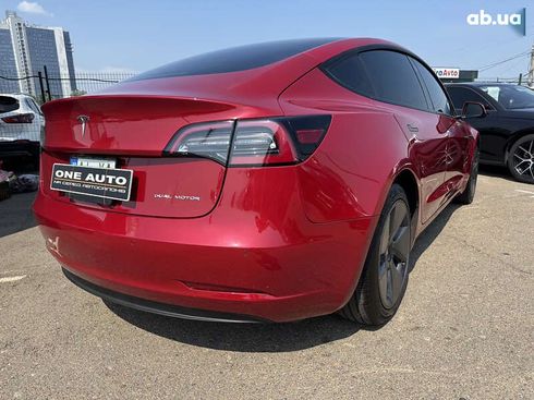 Tesla Model 3 2021 - фото 6