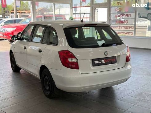 Skoda Fabia 2011 - фото 7