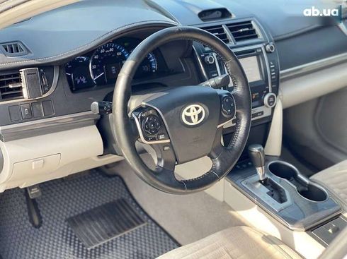 Toyota Camry 2012 - фото 23