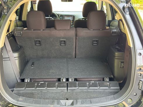 Mitsubishi Outlander 2018 черный - фото 16