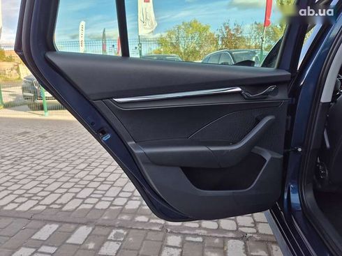 Skoda Octavia 2021 - фото 27