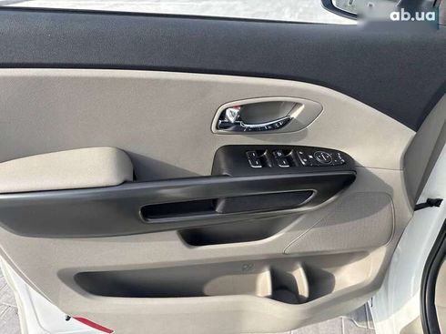 Kia Carnival 2019 - фото 11