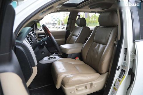 Toyota Sequoia 2012 - фото 6