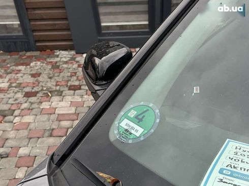 Hyundai Kona Electric 2021 - фото 18