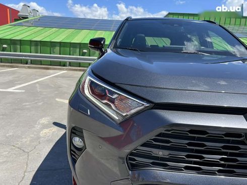 Toyota RAV4 2020 - фото 10