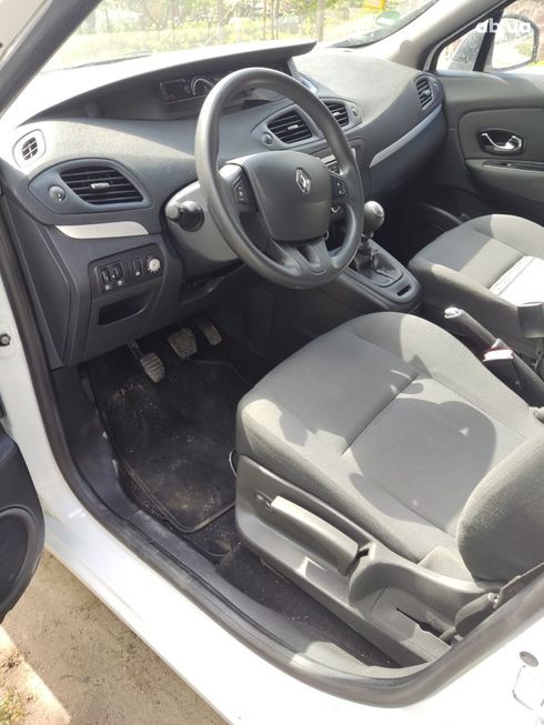 Renault Scenic 2012 - фото 12