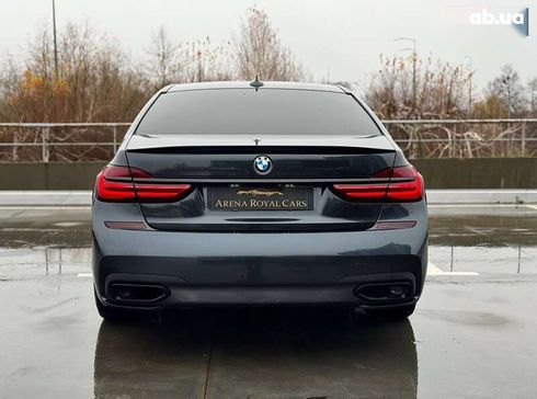 BMW 7 серия 2016 - фото 12