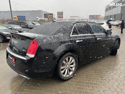 Chrysler 300 2018 черный - фото 17