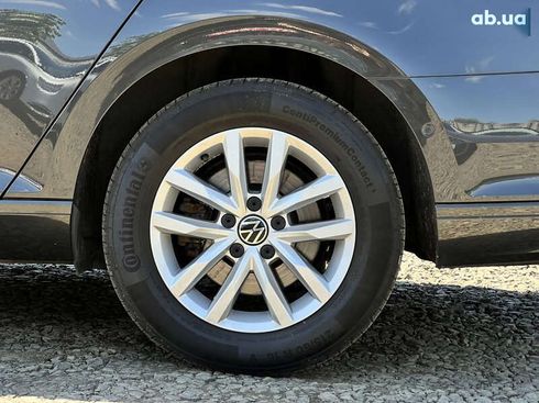 Volkswagen Passat 2021 - фото 24