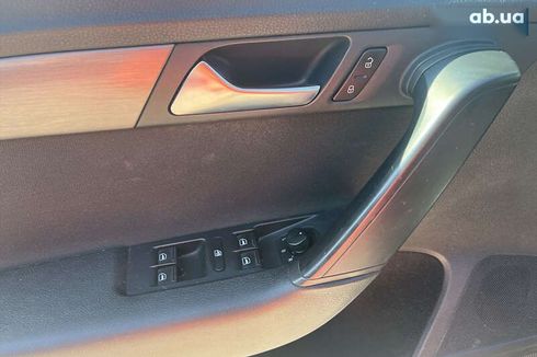 Volkswagen Passat 2011 - фото 11