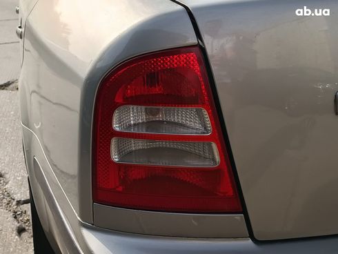 Skoda Octavia 2008 бежевый - фото 10