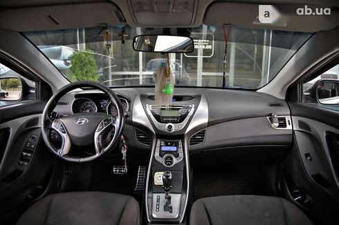 Hyundai Elantra 2013 - фото 10