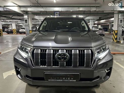 Toyota Land Cruiser Prado 2018 - фото 4