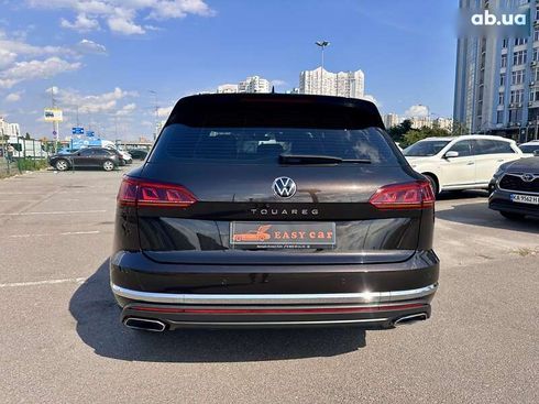 Volkswagen Touareg 2022 - фото 8