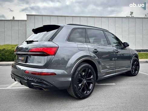 Audi Q7 2025 - фото 18