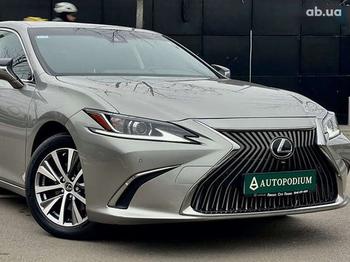 Lexus ES 2020 - фото 4