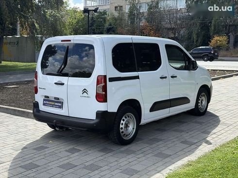 Citroёn Berlingo 2023 - фото 17