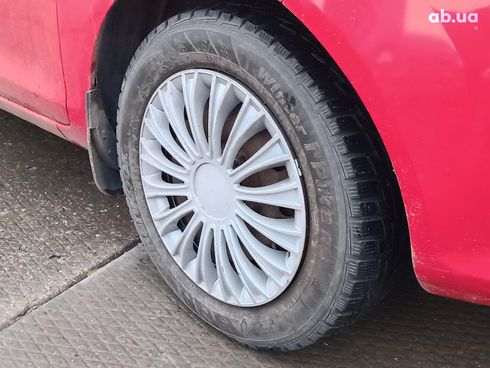 Ford Fiesta 2012 красный - фото 6