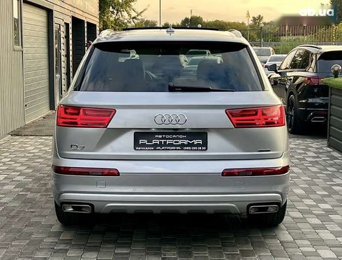 Audi Q7 2017 - фото 10
