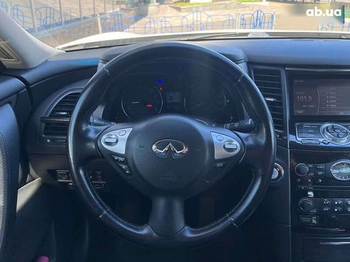 Infiniti QX70 2014 - фото 19