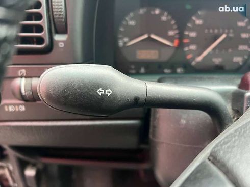 Volkswagen Passat 1994 - фото 17