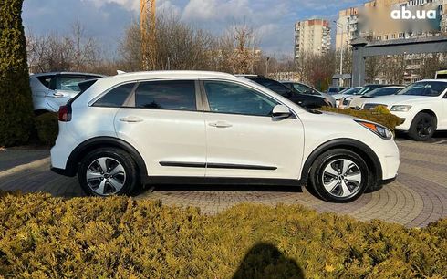 Kia Niro 2017 - фото 8