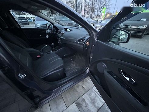 Renault Megane 2015 - фото 20