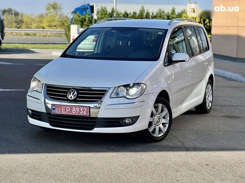 Volkswagen Touran 2010 - фото 6